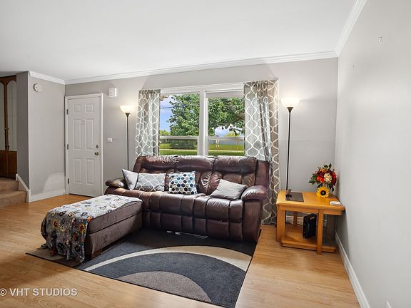 4th image of 1711 Queensbury Cir