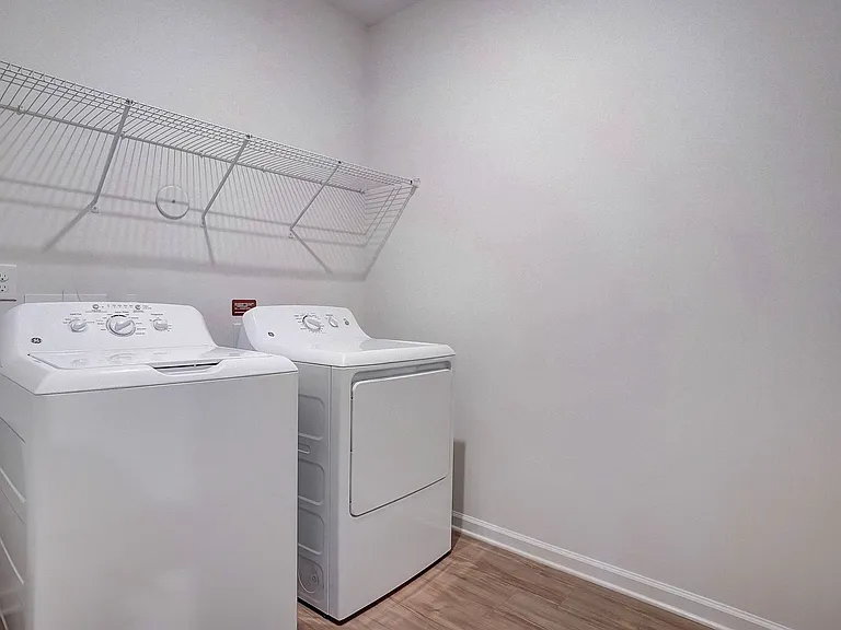 Evolve at Parkway Apartment Homes — Photo 41