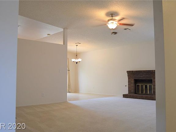 3rd image of 87 Wyoming St