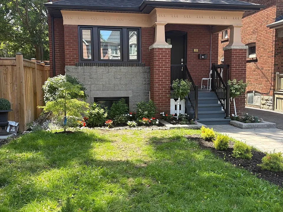 115 Wanless Ave