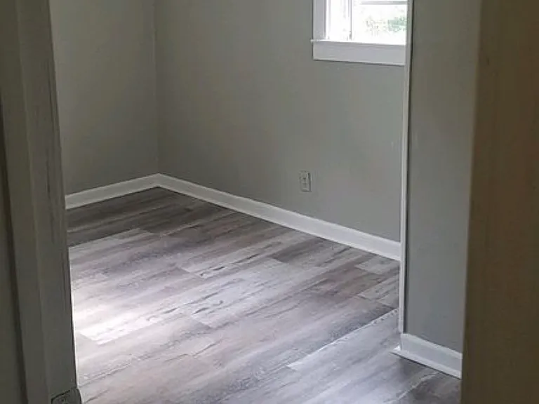 1073 Flowers St — Photo 5