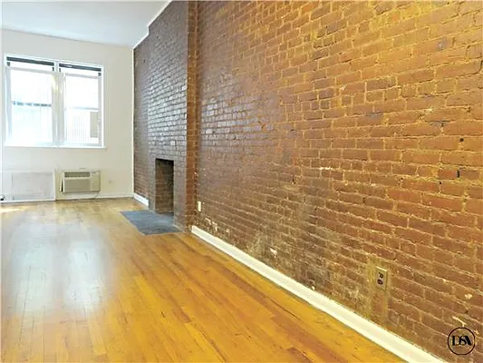 Rented by DSA Realty | media 17