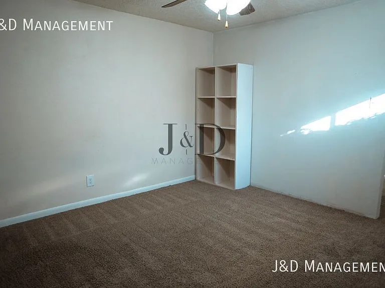 1490 S 135 W — Photo 22