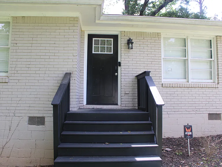 2311 Amber Way — Photo 4