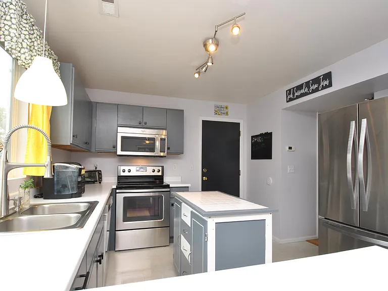 6652 Cache Dr — Photo 4