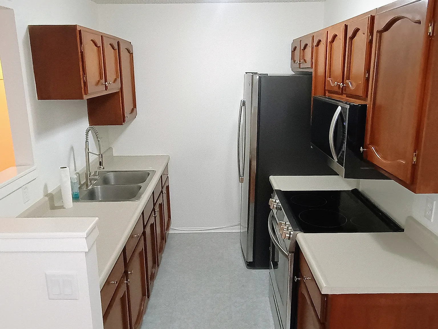 2 bed, 1.5 bath, 900 sqft, $1,200 — Photo 4