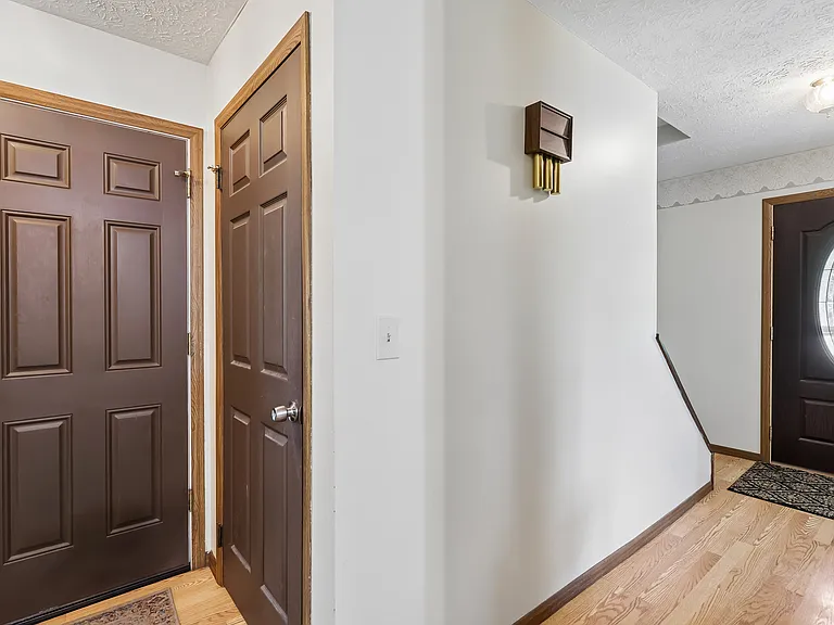 4702 Alger Rd — Photo 11