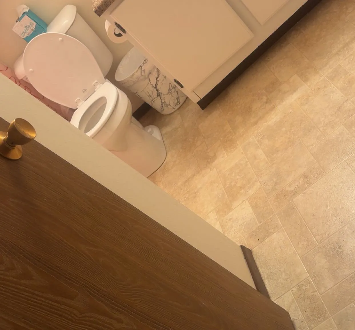 2 bed, 700 sqft, $825 — Photo 1