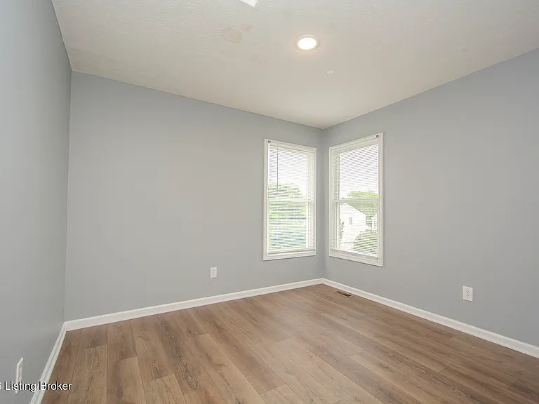 6702 Shallow Rock Dr — Photo 43