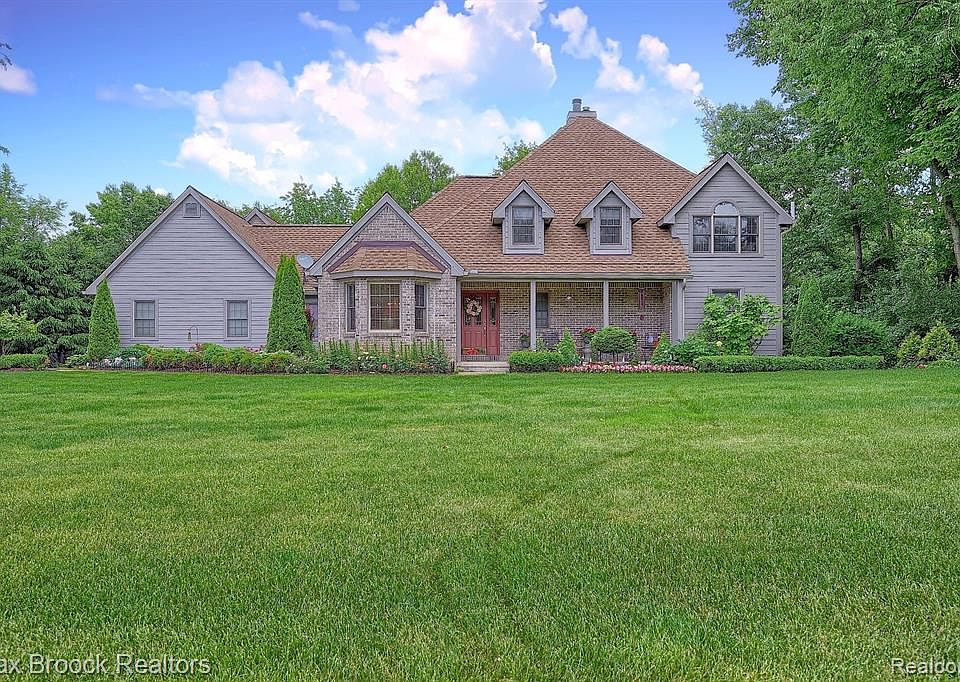 5293 Lenard Cir, Howell, MI 48843 Zillow