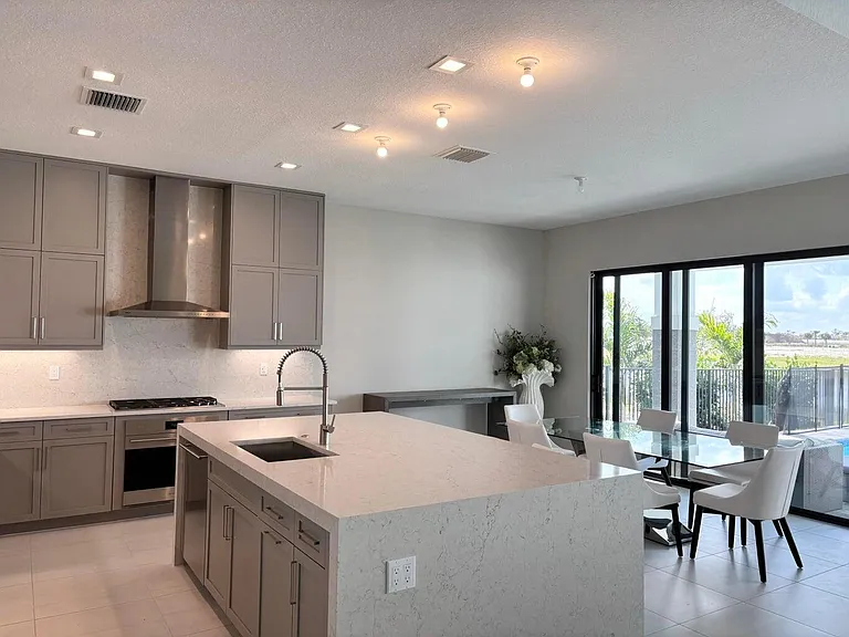 9937 Migration Point — Photo 13