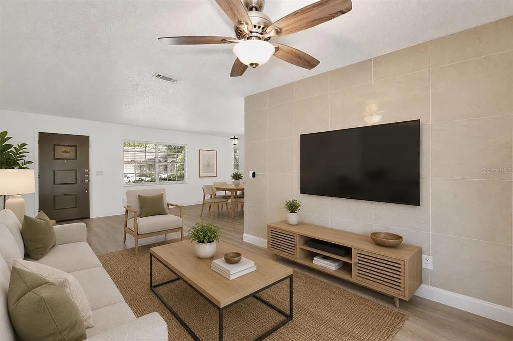 2 bed, 2.0 bath, 1038 sqft, $1,975 — Photo 4