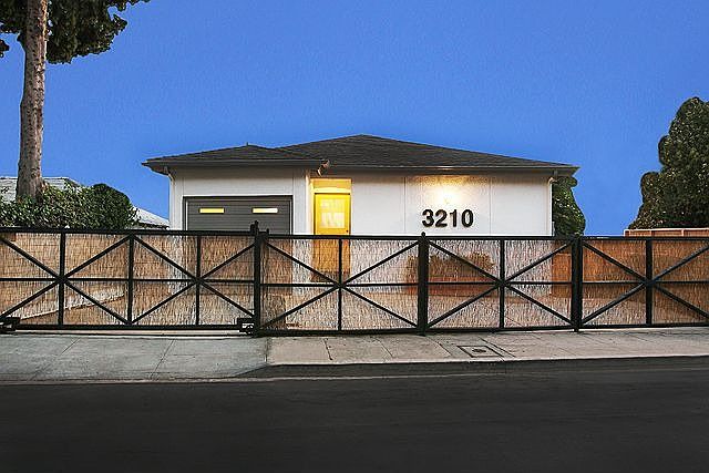 1st image of 3210 Weldon Ave