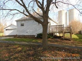 132 1/2 N Walnut St, Ludlow, IL 60949