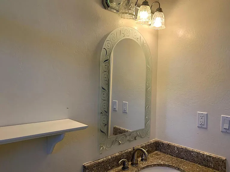 1175 Johnson Ave — Photo 14