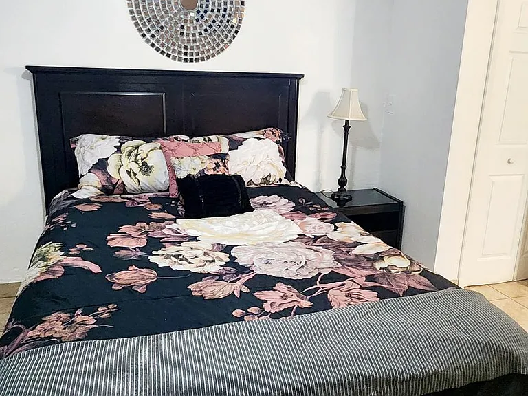 1724 McKinley St #8 — Photo 8