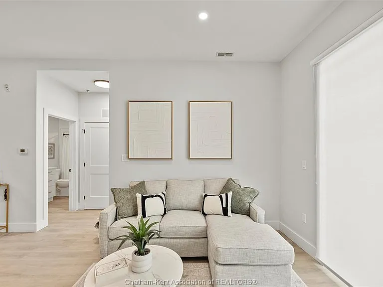 364 Grand Ave E #305 — Photo 21