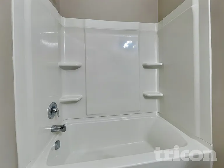 196 Sims Ct — Photo 14