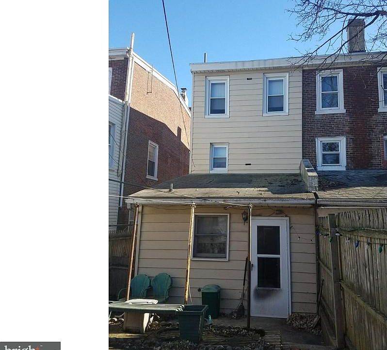 2nd image of 633 Corson St