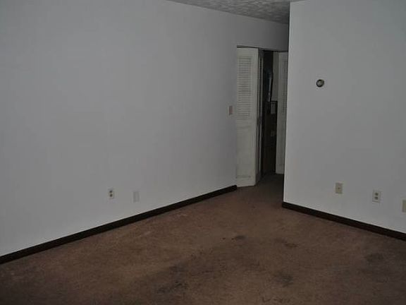 2nd image of 236 Harrison St APT E