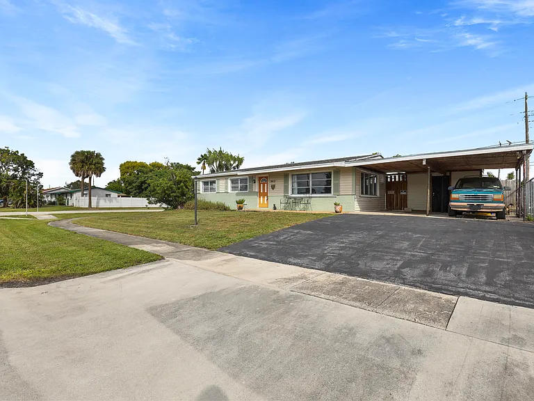 9412 Bellewood St — Photo 4