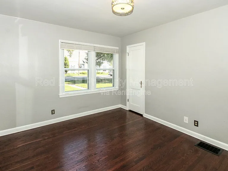 1723 Broad Ripple Ave — Photo 15