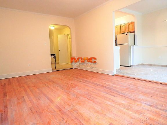 2nd image of 30-50 42nd St #2