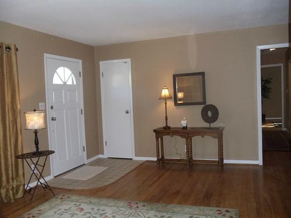 4th image of 8826 Benson St