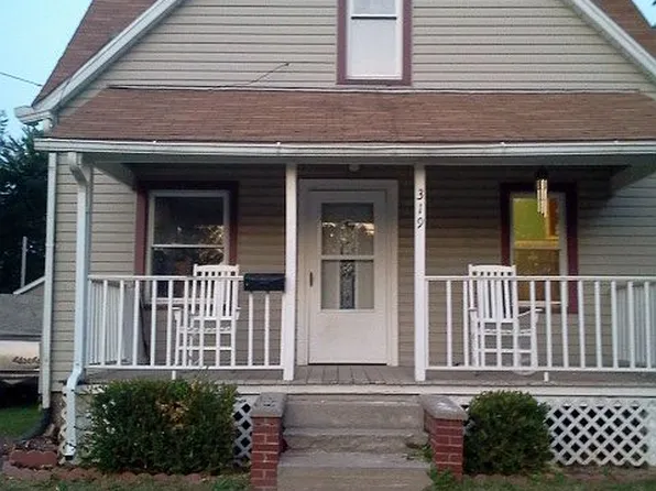 319 S Oakwood St, Wauseon, OH 43567