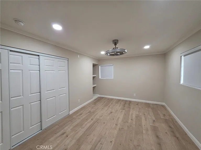 12401 Archwood St #1 — Photo 12