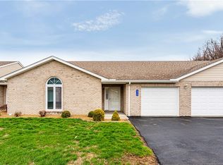 575 Sunview Cir, Latrobe, PA 15650