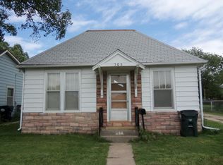 508 E 4th St, Hoisington, KS 67544