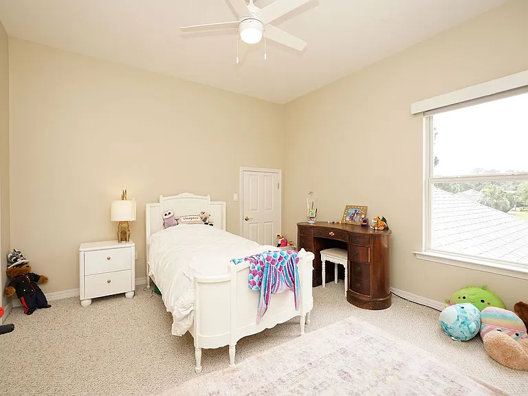 1534 Glenlake Cir — Photo 37