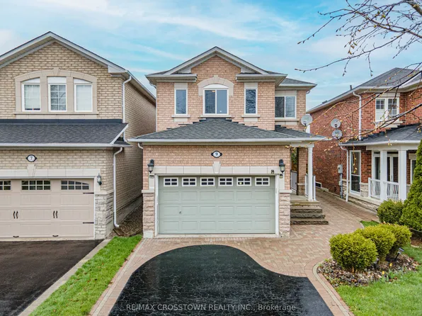 9 Coral Cres, Richmond Hill, ON L4E 4B6