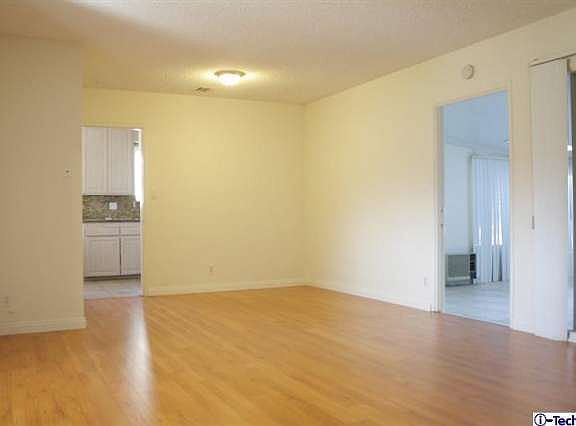 4th image of 6248 Tampa Ave