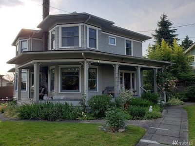 8043 Stroud Ave N, Seattle, WA, 98103