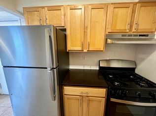 2311 37th St APT 4R, Astoria, NY 11105