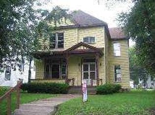 1308 Gaines St, Davenport, IA