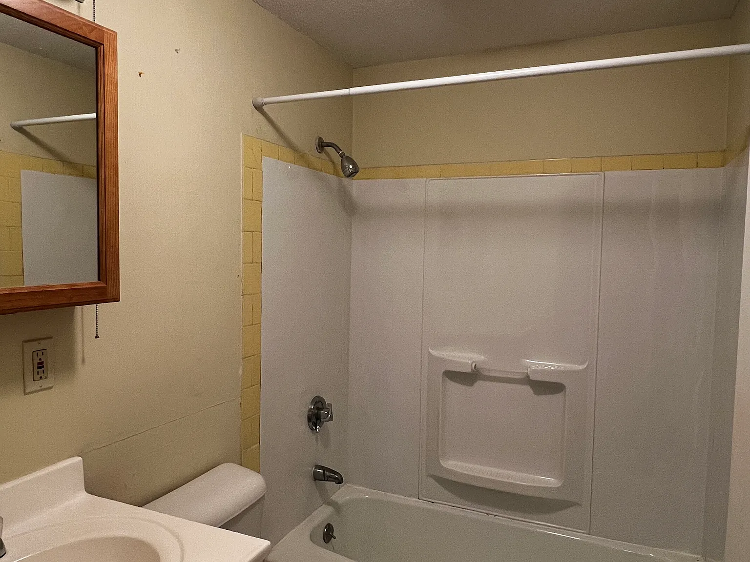39 Dinan Drive Apartments — Photo 3