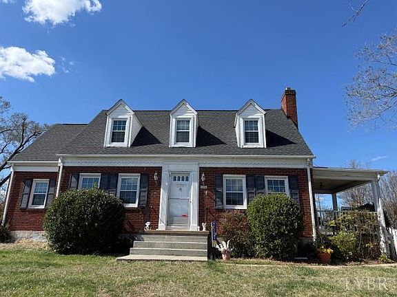 2nd image of 153 Ridge St