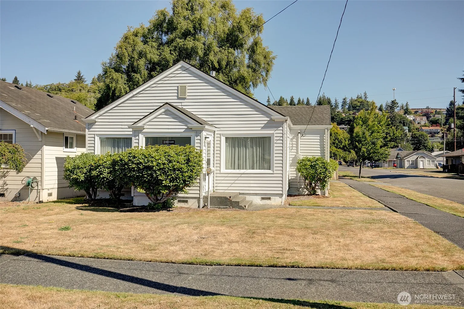 249 Karr Avenue photo 1