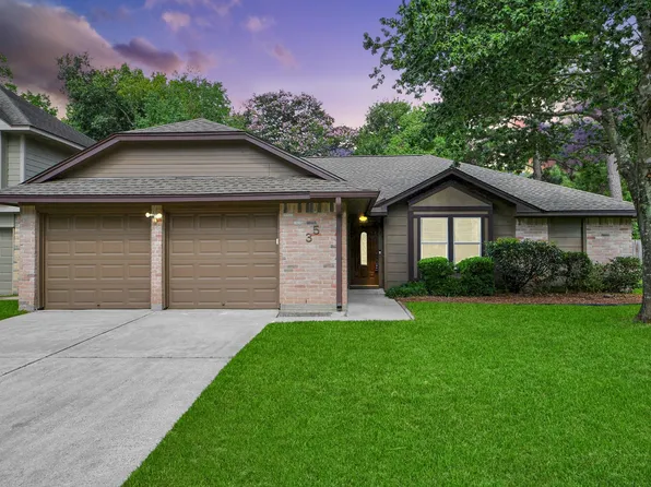 35 N Morningwood Ct, Spring, TX 77380