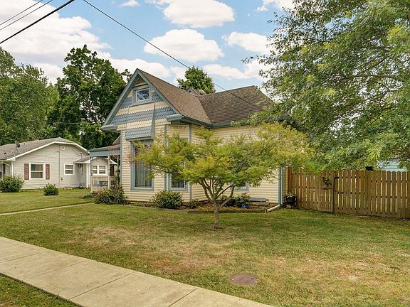324 W Cherry St-2