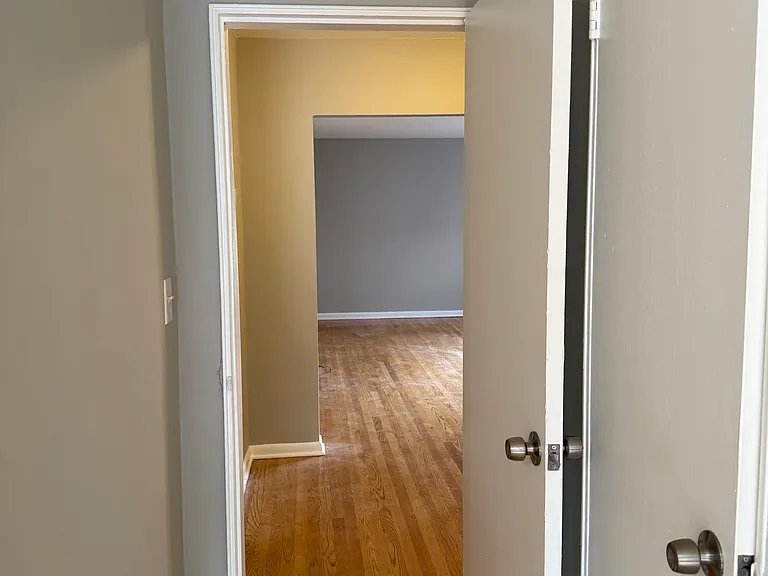 45 Morris Ave #18 — Photo 22
