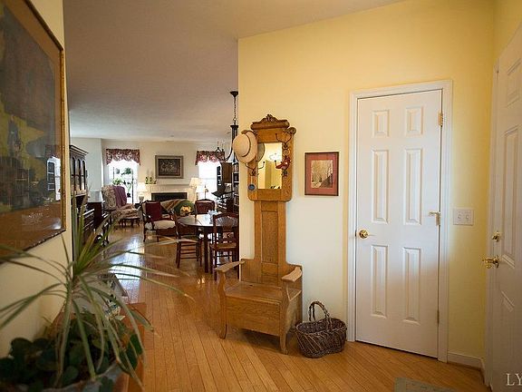 5th image of 316 Legacy Oaks Cir