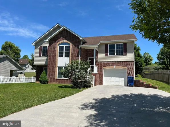 1118 Ashby St, Front Royal, VA 22630