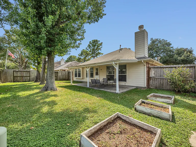 3830 Landon Park Dr — Photo 4