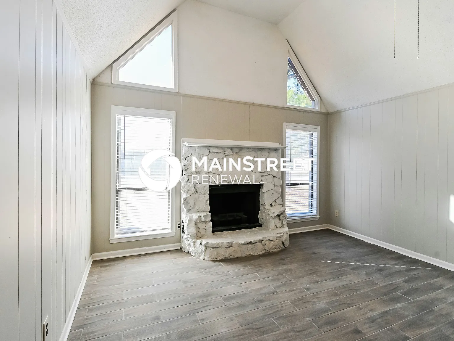 4378 Castle Heights Dr — Photo 3