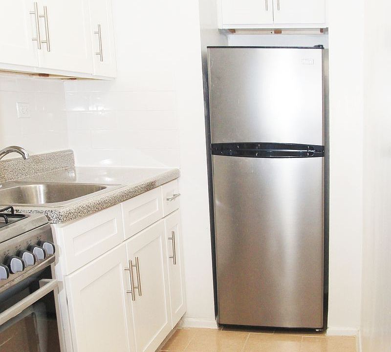 2nd image of 6645 Broadway APT 3D