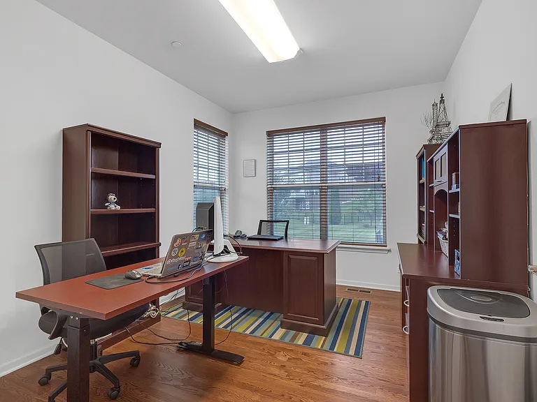 1396 Conrad Ln — Photo 12